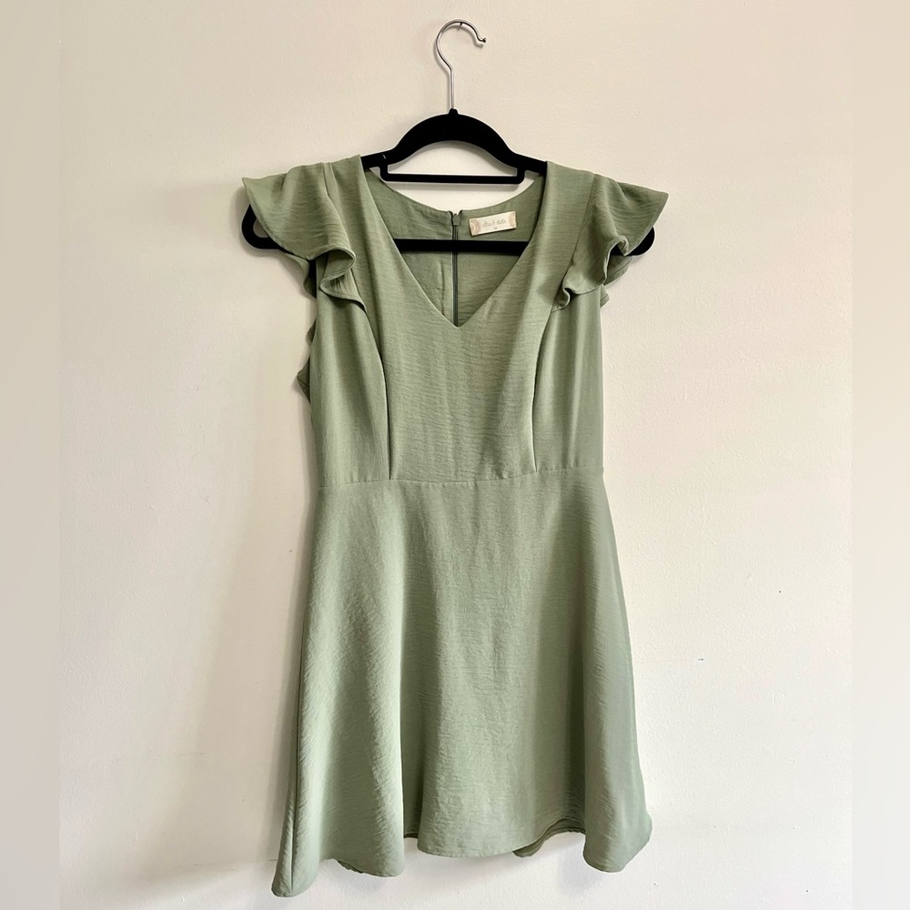 Altar’d State sage green short dress Great condition spring wedding